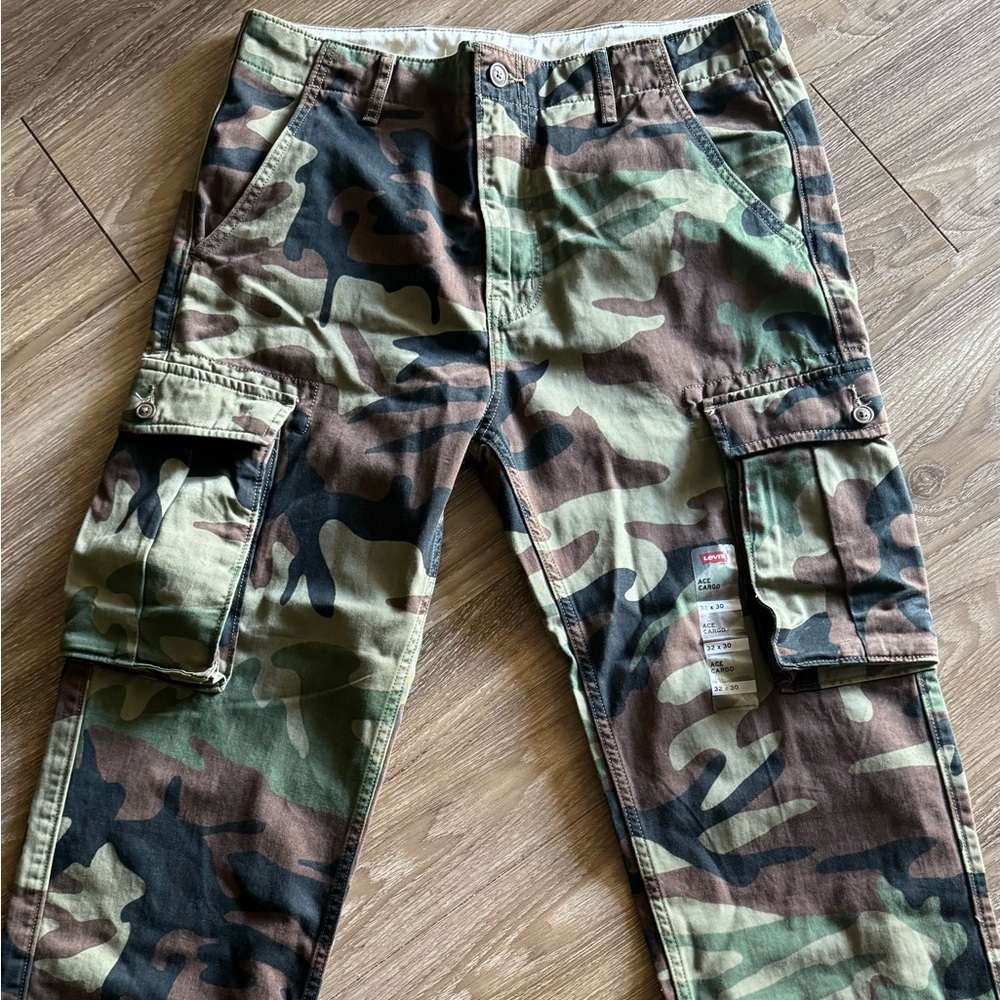 Levi's Men's Camo Cargo Pants - Green/Brown/Black